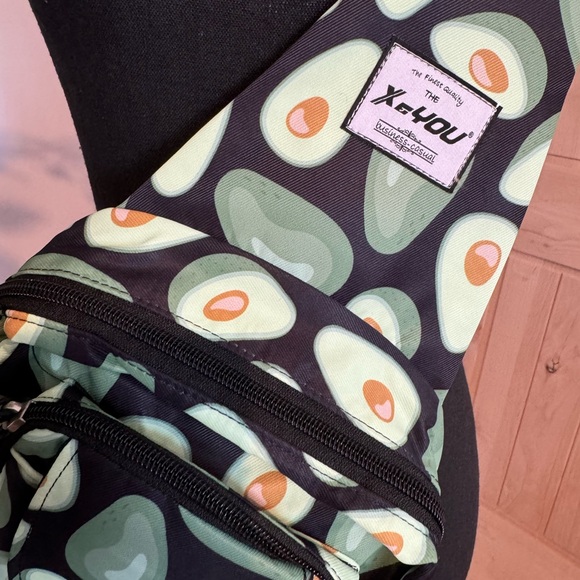 Green and Black Crossbody Bag with Avocado Design NWOT - Picture 2 of 4